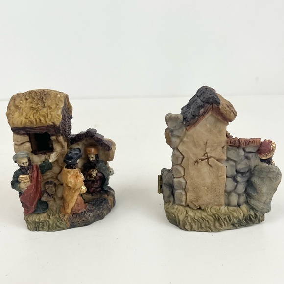 Dicksons Miniature Hinged Resin Set of 2 Nativity Scene Holiday Christmas Decor - Picture 6 of 16